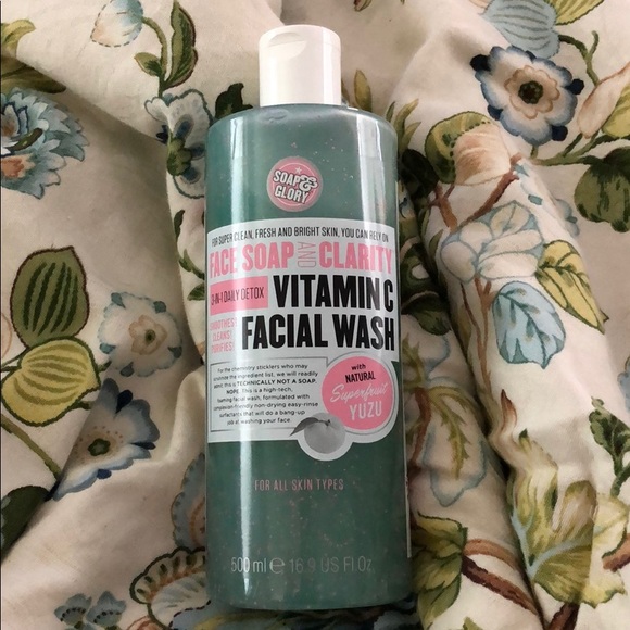 Soap & Glory: Vitamin C Facial Wash: BRAND NEW!!! - Picture 1 of 3